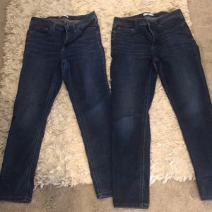 Lot of 2 skinny jeans